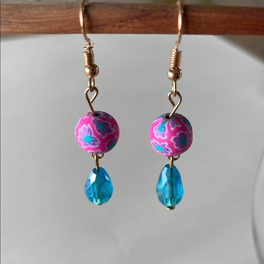 NIB Floral Pink and Blue Beaded Earrings